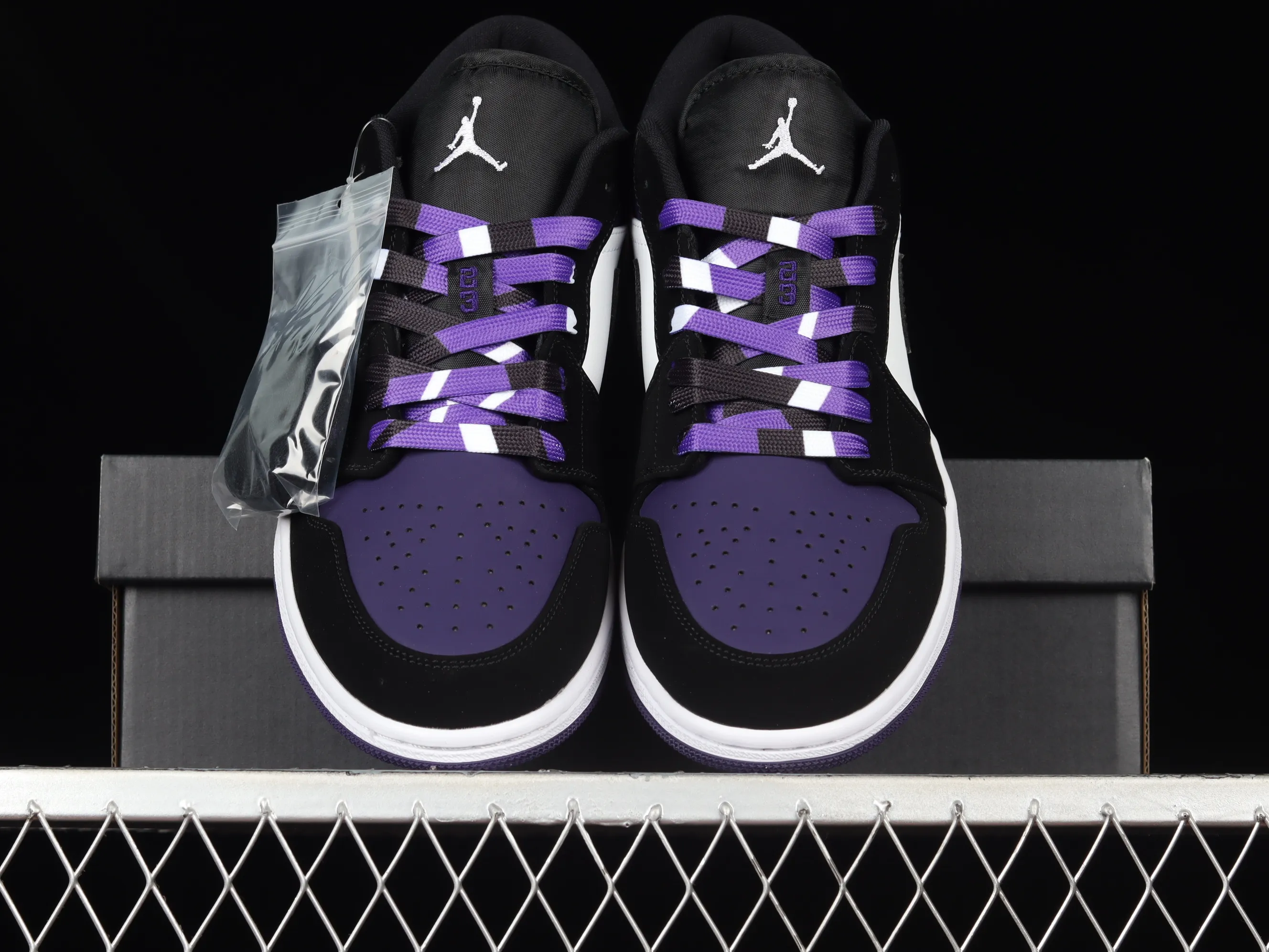 All categories Air Jordan Jordan series basketball shoes Air Jordan 1 Low Air Jordan 1 Low "Court Purple" AJ1 Joe 1 new black and purple toe 553558-125